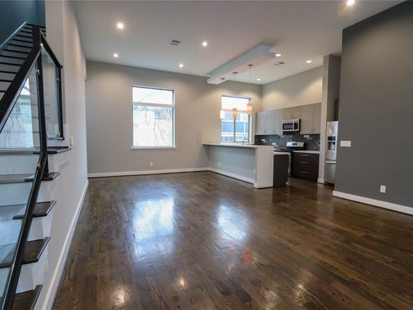 3215 Garrow Street, Houston TX 77003