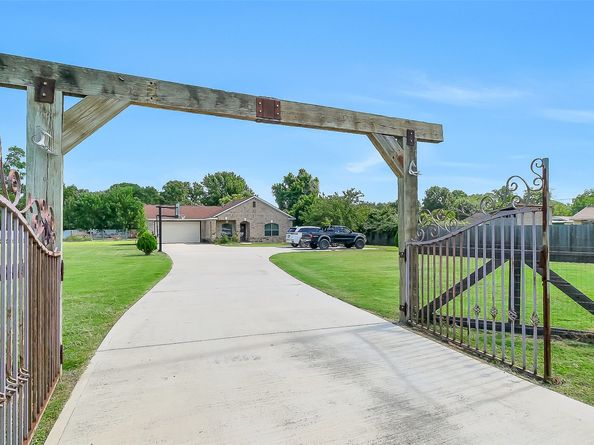 1804 Esther Drive, Houston TX 77088