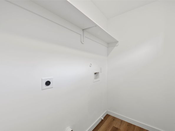 8211 Barlow Street, Houston TX 77028