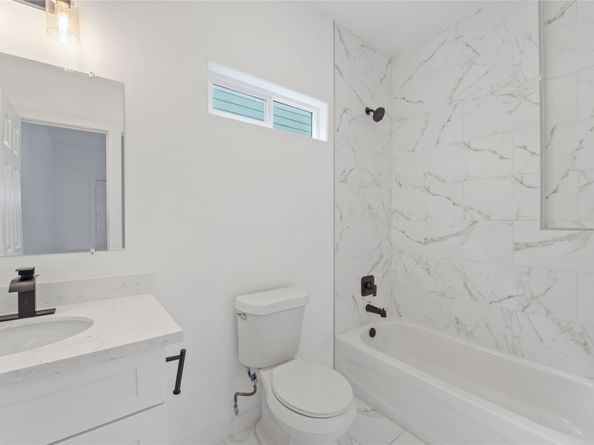 8211 Barlow Street, Houston TX 77028