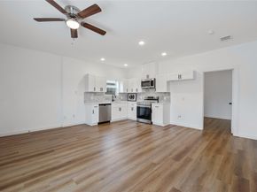 8211 Barlow Street, Houston TX 77028