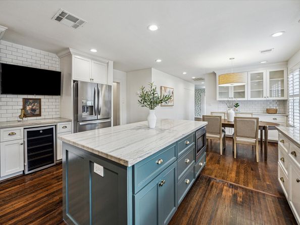 729 Merrill Street, Houston TX 77009