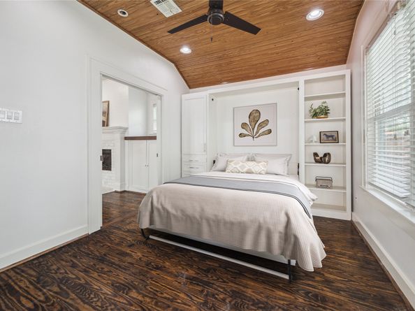 729 Merrill Street, Houston TX 77009