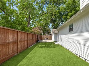 729 Merrill Street, Houston TX 77009