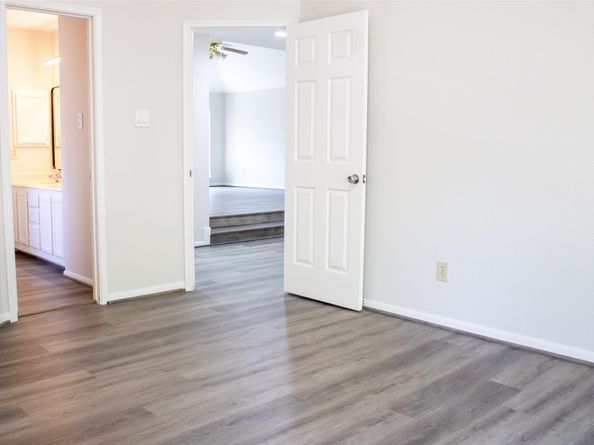 3222 Serene Oak Drive, Sugar Land TX 77478