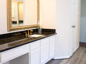 3222 Serene Oak Drive, Sugar Land TX 77478