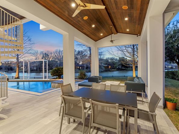 15618 Oyster Cove Drive, Sugar Land TX 77478