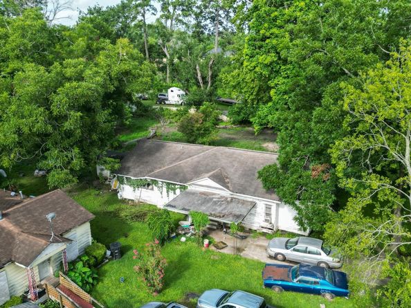 1321 De Soto Street, Houston TX 77091