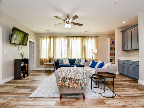 4310 Fernwood Drive, Houston TX 77021