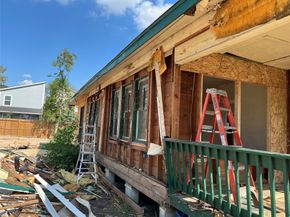 7702 Sealey Street, Houston TX 77088