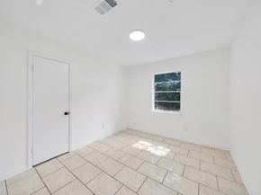 910 1/2 Oak Street, Houston TX 77018