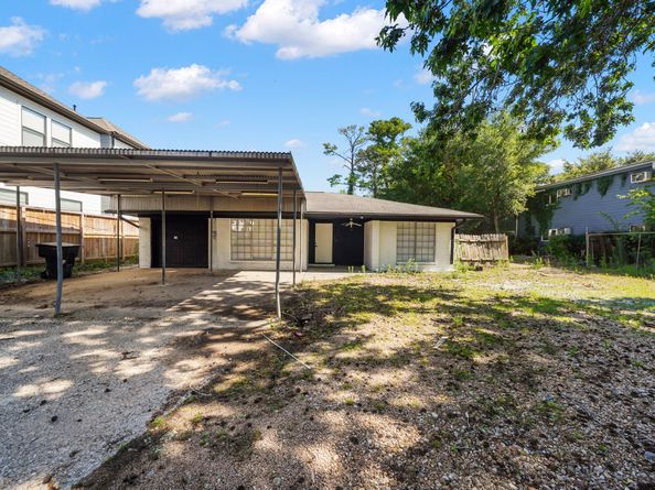 910 1/2 Oak Street, Houston TX 77018