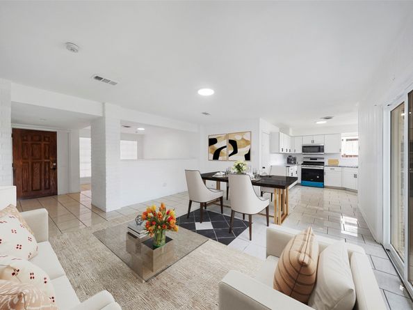 910 1/2 Oak Street, Houston TX 77018