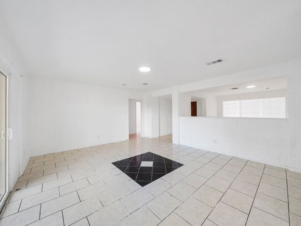 910 1/2 Oak Street, Houston TX 77018