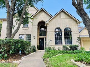 5403 Emerald Pointe Lane