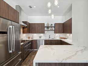 1211 Caroline Street 1007, Houston TX 77002