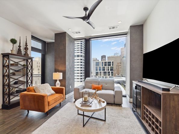 1211 Caroline Street 1007, Houston TX 77002