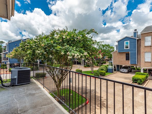 18515 Egret Bay Boulevard 1301, Webster TX 77058