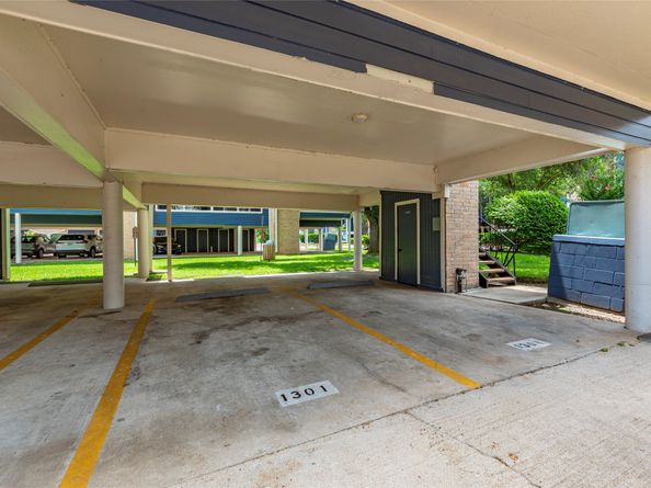 18515 Egret Bay Boulevard 1301, Webster TX 77058