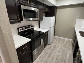 2830 S Bartell Drive 28, Houston TX 77054