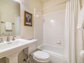 75 N Floral Leaf Circle, Spring TX 77381