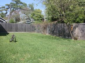 1009 Columbia Street, Houston TX 77008