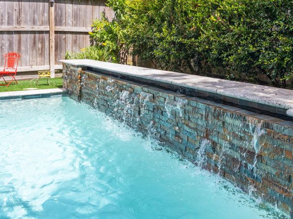 1547 Sue Barnett Drive, Houston TX 77018