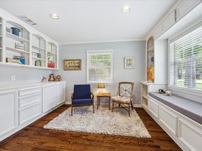 1547 Sue Barnett Drive, Houston TX 77018