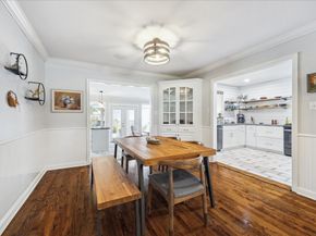 1547 Sue Barnett Drive, Houston TX 77018