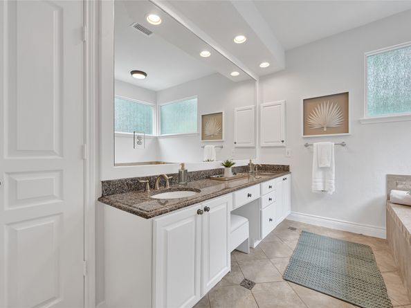 135 Wisteria Walk Circle, The Woodlands TX 77381