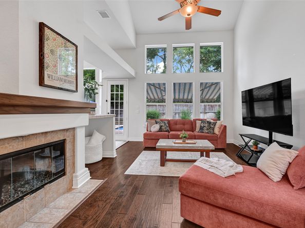135 Wisteria Walk Circle, The Woodlands TX 77381