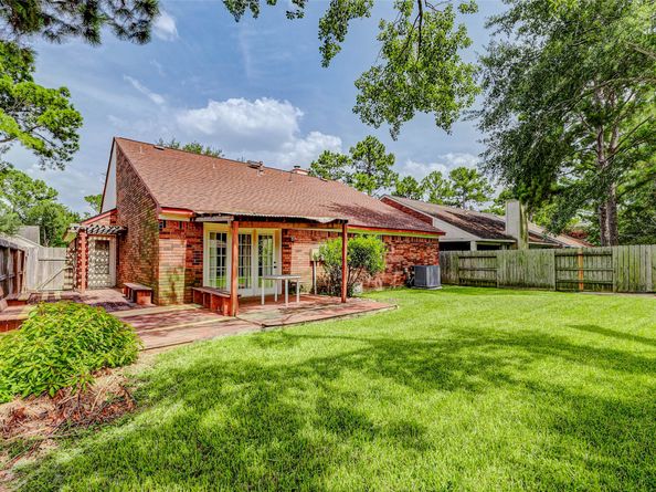 7511 MARBLE GLEN Lane, Houston TX 77095