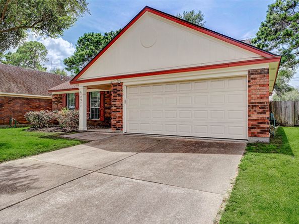 7511 MARBLE GLEN Lane, Houston TX 77095