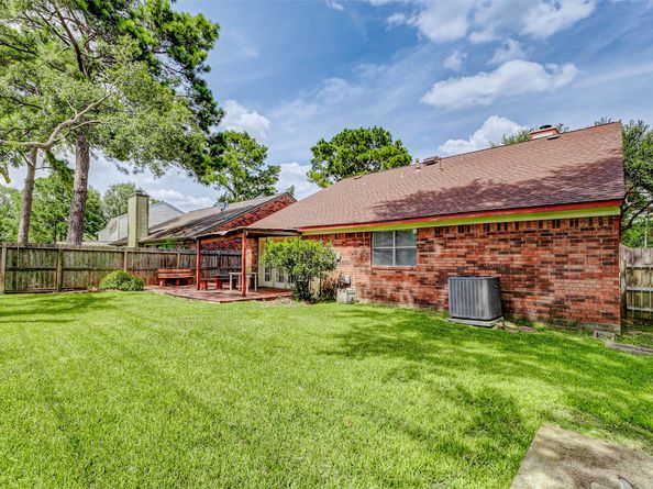 7511 MARBLE GLEN Lane, Houston TX 77095