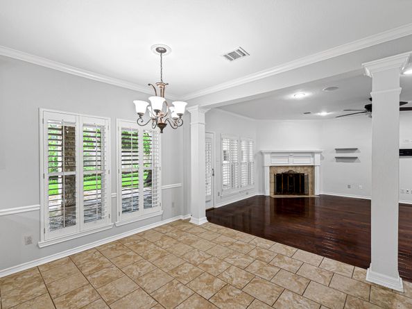 902 Fairgate Drive, Houston TX 77094