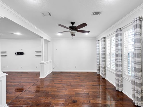 902 Fairgate Drive, Houston TX 77094