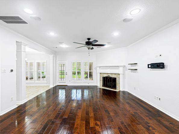 902 Fairgate Drive, Houston TX 77094