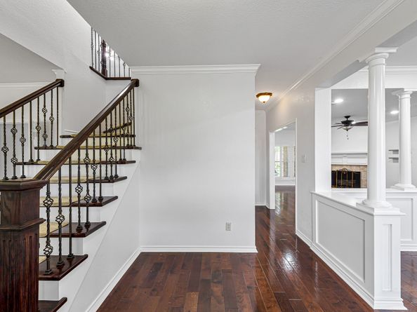 902 Fairgate Drive, Houston TX 77094