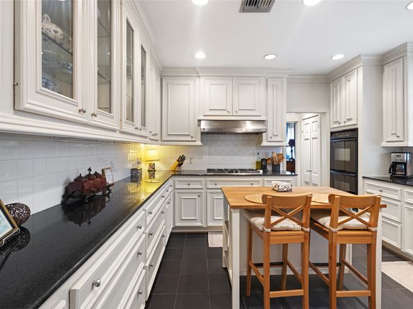 1311 Peden Street, Houston TX 77006