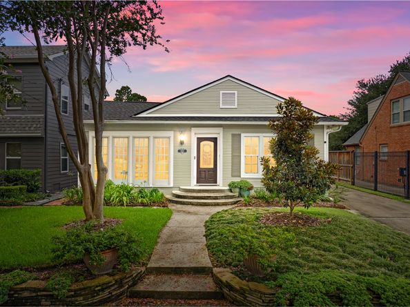 1311 Peden Street, Houston TX 77006