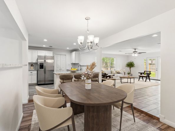 6038 Woodbrook Lane, Houston TX 77008
