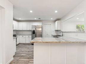 6038 Woodbrook Lane, Houston TX 77008
