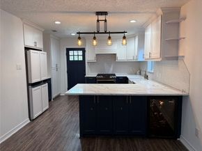 2044 Des Jardines Street, Houston TX 77023
