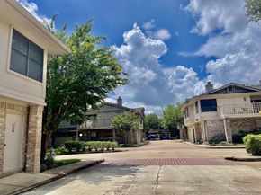 2711 Grants Lake Boulevard 203, Sugar Land TX 77479