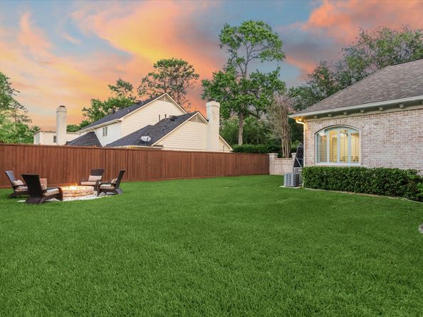 10911 Kemwood Drive, Houston TX 77024