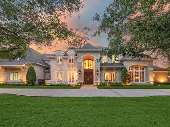 10911 Kemwood Drive