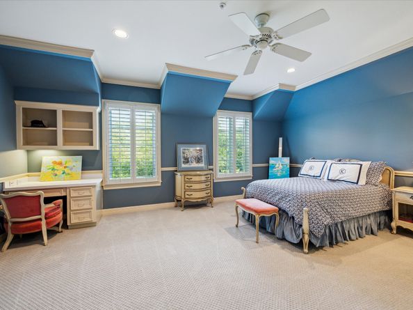 10911 Kemwood Drive, Houston TX 77024