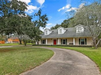 9011 Tavenor Ln