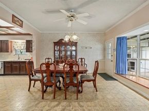 9011 Tavenor Ln, Houston TX 77075