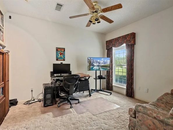 9011 Tavenor Ln, Houston TX 77075